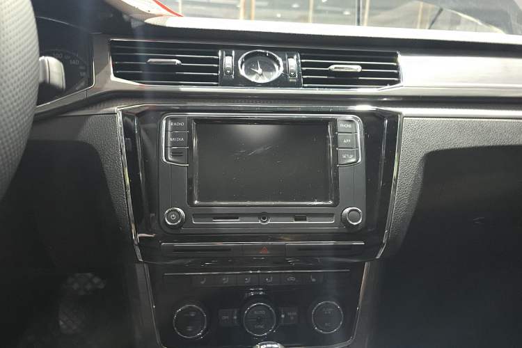 Used Volkswagen Passat 2017 330TSI DSG Luxury Edition