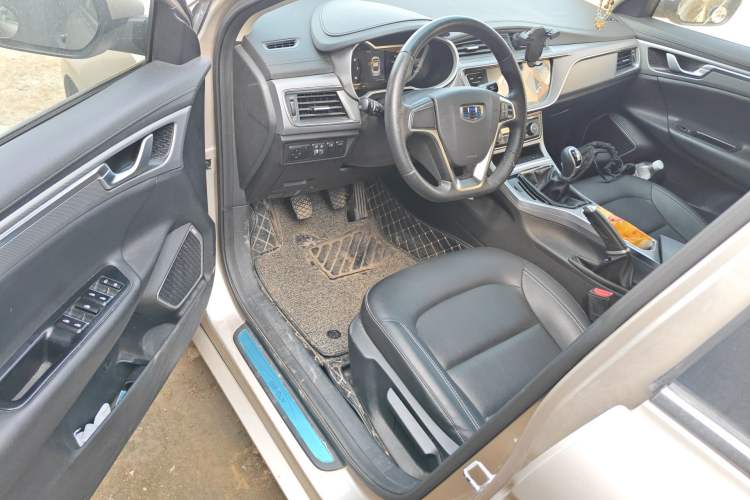 Used Geely Auto Emgrand GL 2019 1.8L Manual Elite Smart Edition Driver Seat