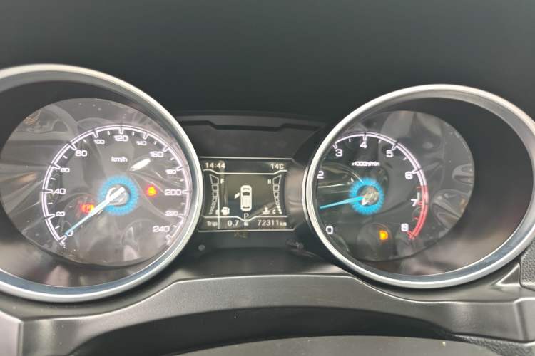 Used Zotye SR7 2016 1.5T CVT Cube Heart Edition China V Standard
