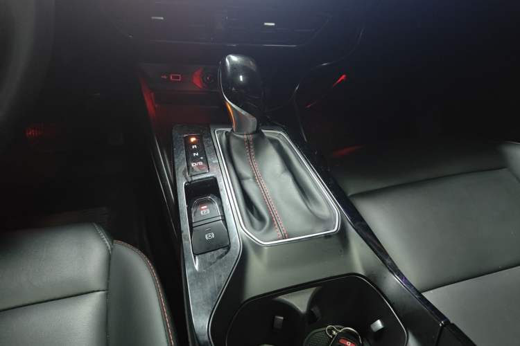 Used MG 5 2021 Revised Version 180 DVVT CVT Youth Luxury Edition Gear Lever