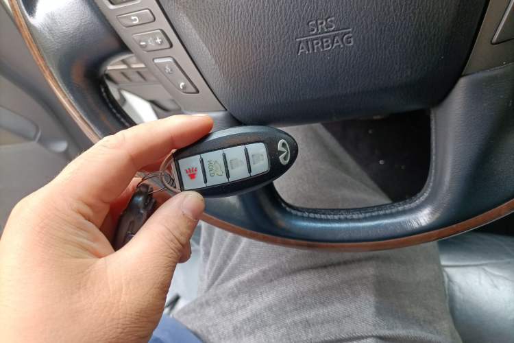 Used Infiniti QX80 2013 5.6L 4WD Vehicle Key