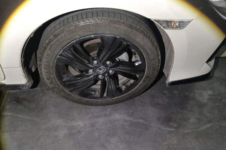 Used Honda Civic 2021 HATCHBACK 220TURBO CVT Trendy Cool Edition
