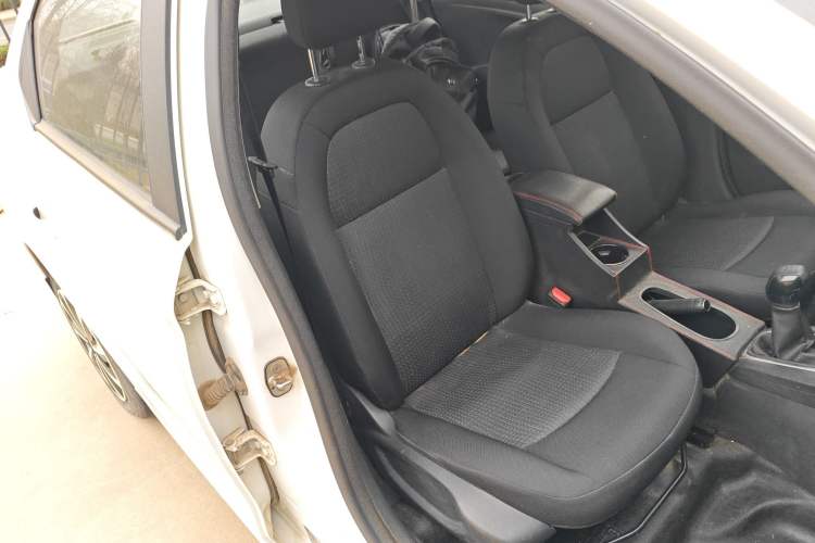 Used Peugeot 301 2016 1.6L Manual Comfort Edition