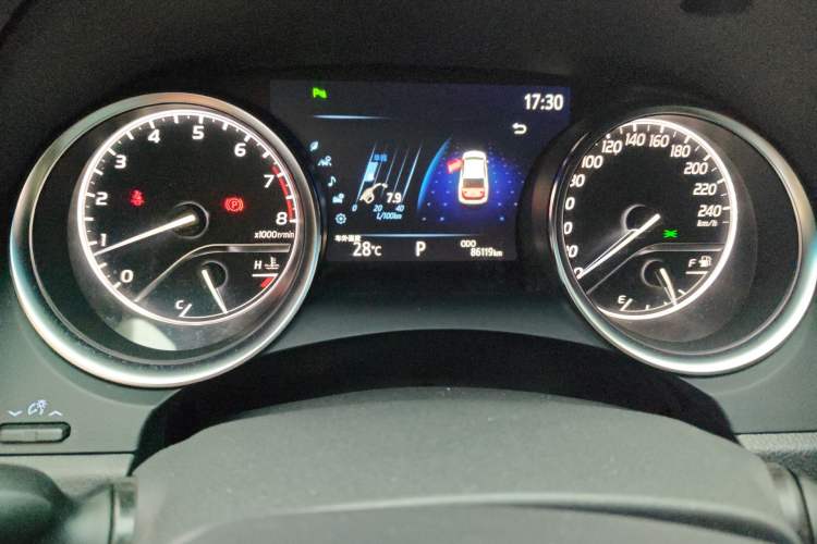 Used Toyota Camry 2019 Revised Version 2.0G Luxury Edition