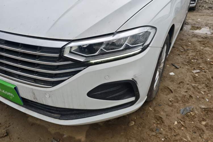 Used Volkswagen Lavida 2024 1.5L Automatic DeYi Edition Left Front Headlight