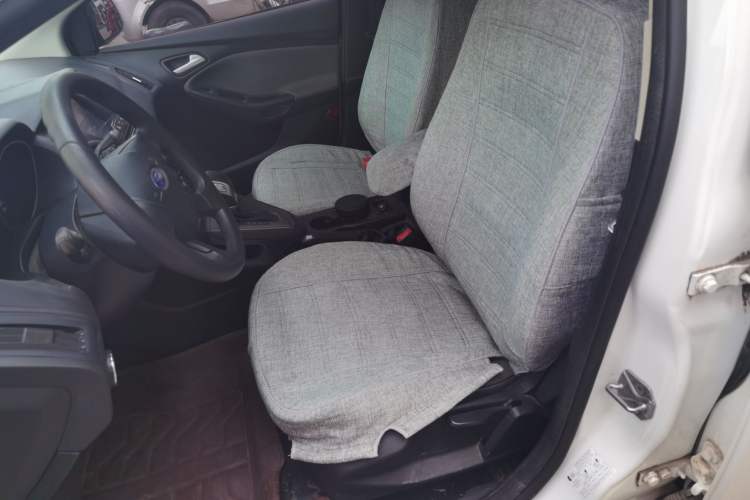 Used Ford Focus 2012 Hatchback 1.6L Automatic Comfort Model
