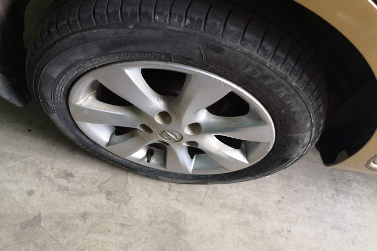 Used Nissan Tiida 2011 1.6L CVT Comfort Model
