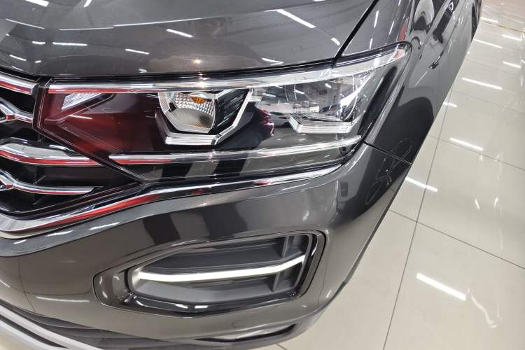 Used Volkswagen Tayron 2019 330TSI Two-Wheel-Drive Luxury Version China V Emission Standard
