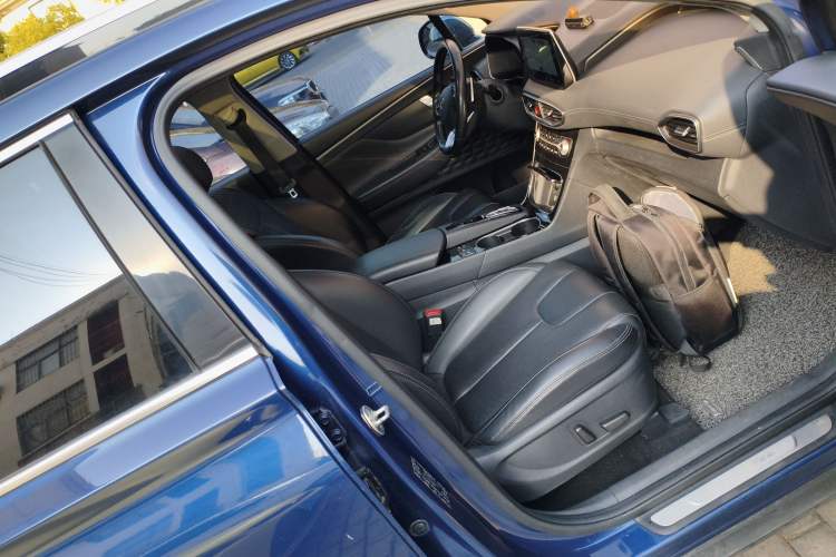 Used Hyundai Santa Fe 2019 380 TGDi TOP Automatic All-Wheel Drive Flagship (HTRAC) – China VI Standard
