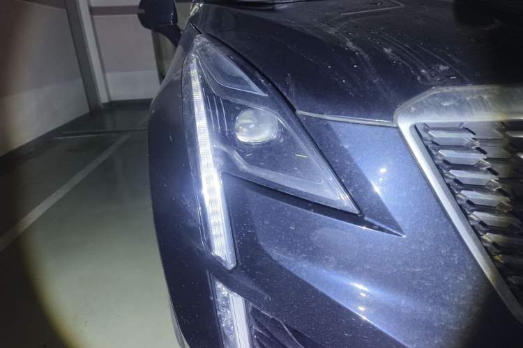 Used Cadillac XT5 2021 28T Luxury Model