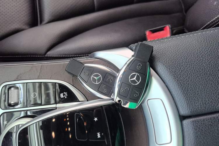 Used Mercedes-Benz GLC 2017 GLC 300 4MATIC Sport Edition