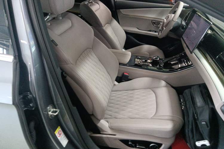 Used BYD Han 2025 DM-i 125KM Prestige Model