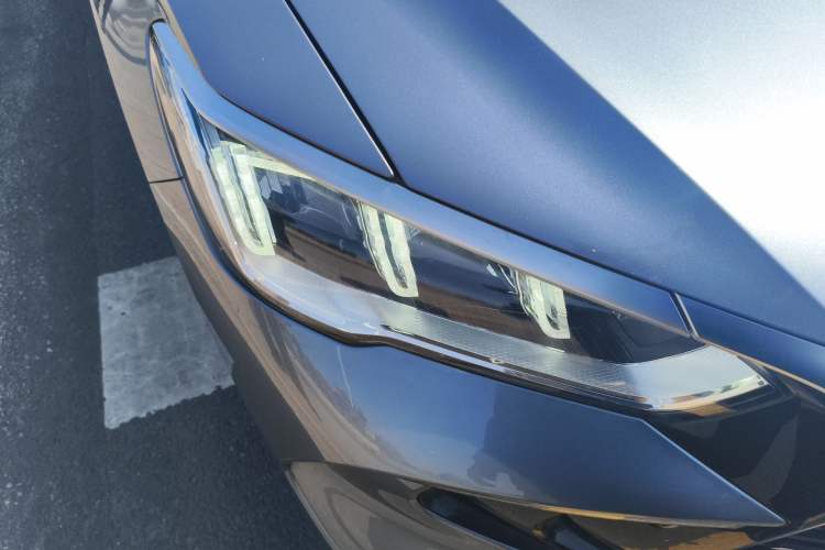 Used BYD Song Pro New Energy 2023 Champion Edition DM-i 71KM Leading Model Right Front Headlight