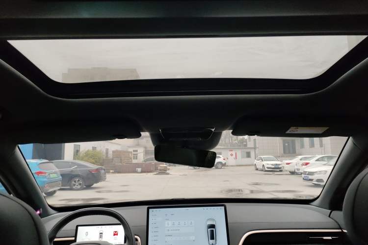 Used Dongfeng eπ eπ008 2024 210Max Range-Extended Version 6 Seats