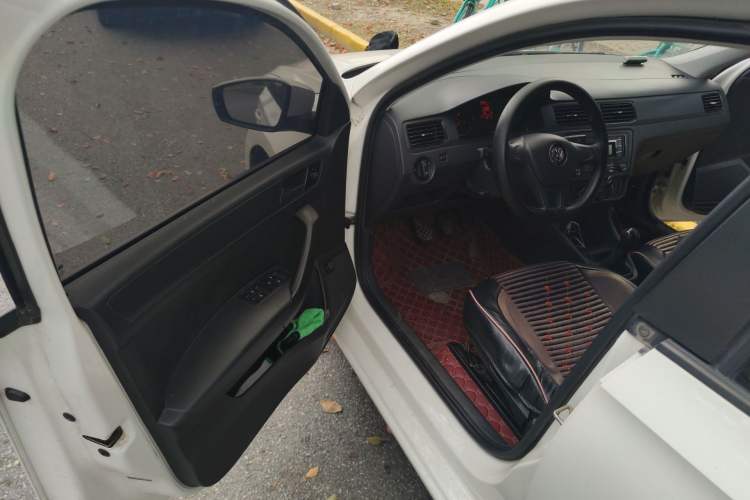 Used Volkswagen Santana 2019 1.5L Manual Fashion Edition China VI Standard Driver Seat