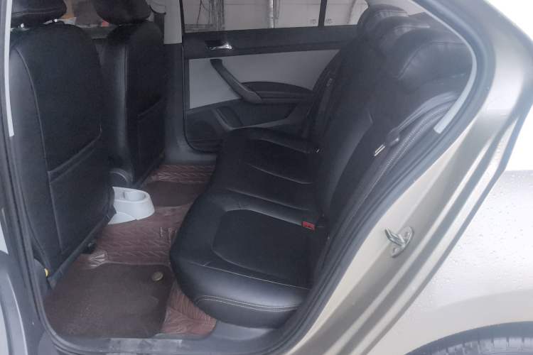 Used Skoda Rapid 2013 1.6L Automatic Smart Selection Model