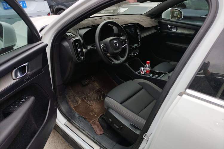 Used Volvo XC40 2023 B3 Zhiyuan Luxury Edition
