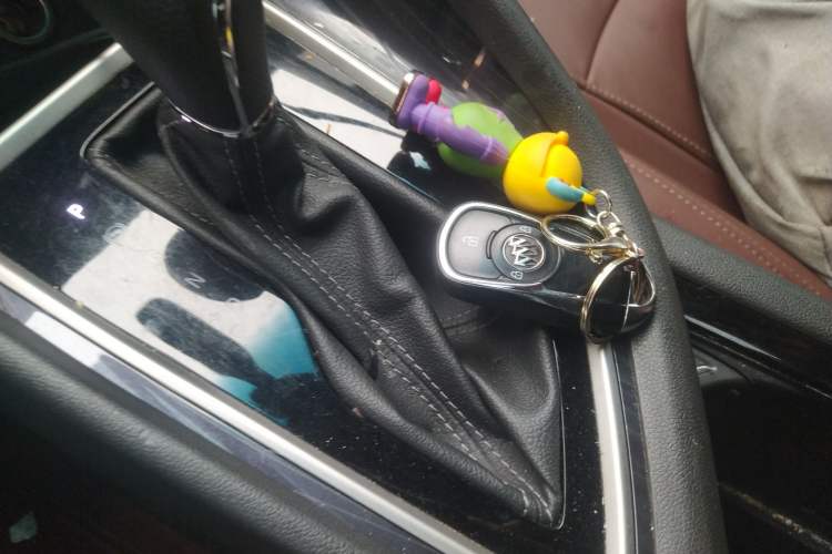 Used Buick GL6 2019 18T 5-Seater Connected Luxury Version China V Standard