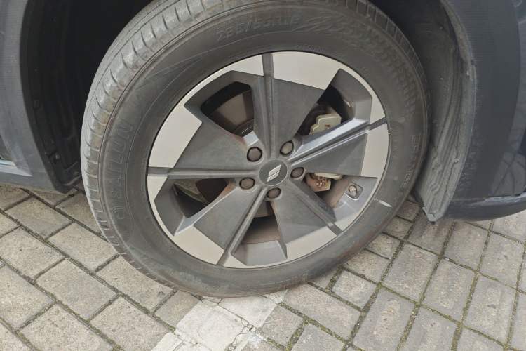 Used Livan 7 2023 605 km ZHU FENG
