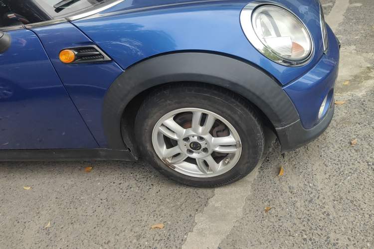 Used MINI 2011 1.6L ONE Right Front Wheel Hub