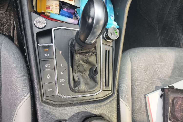 Used Volkswagen Lavida 2023 280TSI DSG Full-Comfort Edition Gear Lever