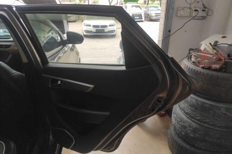 Used JAC Refine S2 2015 1.5L CVT Luxury Smart Version
