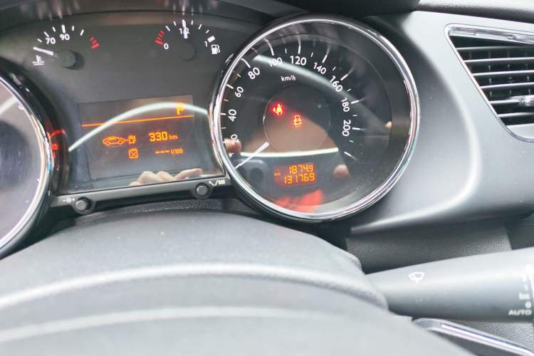 Used Peugeot 3008 2013 1.6THP Roland Garros Edition