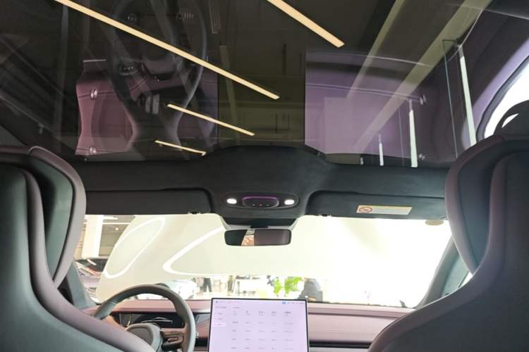 Used Xiaomi Auto SU7 2024 Four-Wheel Drive Ultra-Long Range Advanced Intelligent Driving Max Edition