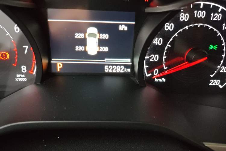 Used Chevrolet Monza 2019 Redline 320T Dual-Clutch Joyful Edition China VI Standard Odometer Close Up