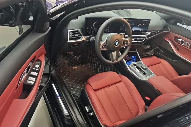 Used BMW 3 Series 2023 325i M Sport Night Edition Package Driver Seat