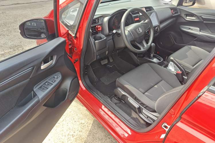 Used Honda Fit 2016 1.5L LX CVT Comfort Model
