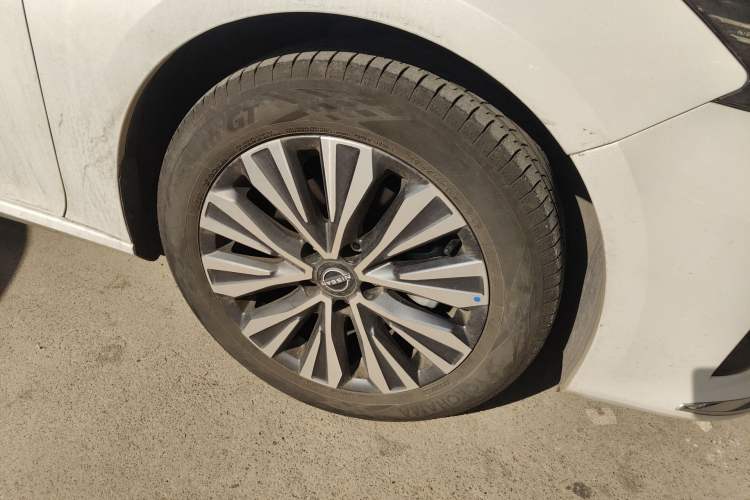 Used Nissan Teana 2022 2.0L XL-Upr Enjoyment Edition Right Front Wheel Hub