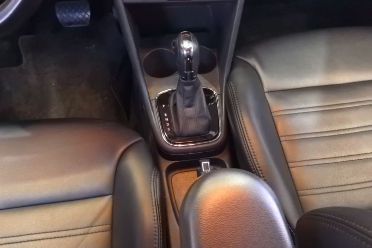 Used Volkswagen Polo 2016 1.6L Automatic Comfort Model
