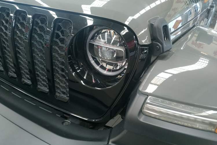 Used Jeep Gladiator 2022 3.6L Pioneer Edition

