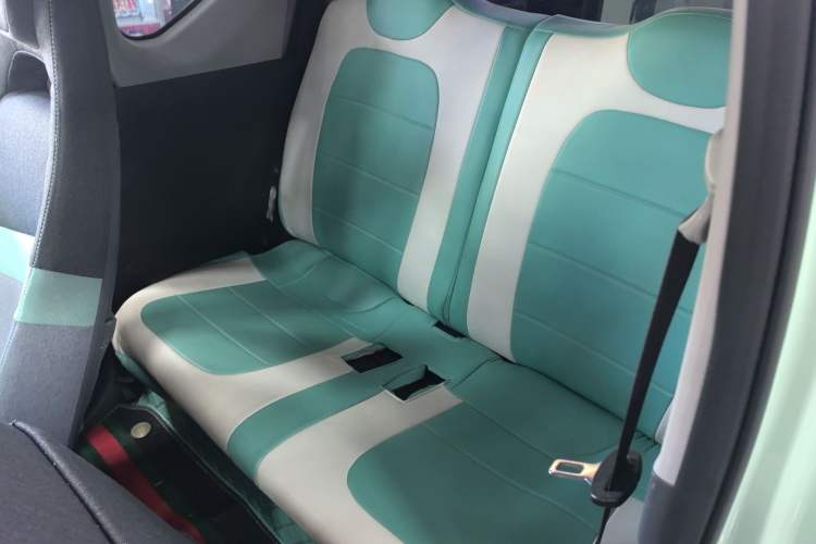 Used Wuling Hongguang MINIEV 2021 Macaron Premium Model – Lithium Iron Phosphate