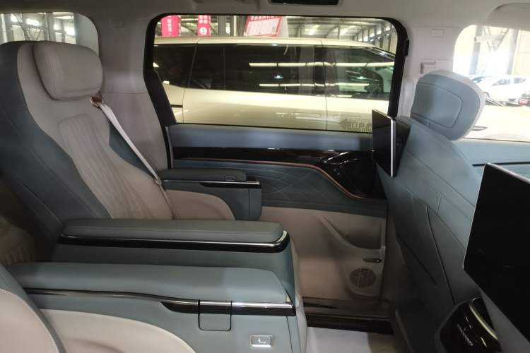 Used SAIC MAXUS G90 2022 2.0T Interstellar Flagship Edition