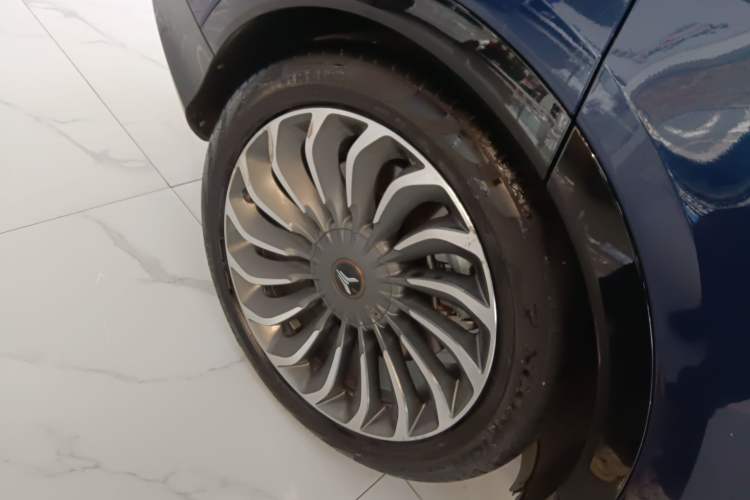 Used VOYAH FREE 2021 Four-Wheel Drive Standard All-Electric Exclusive Luxury Package