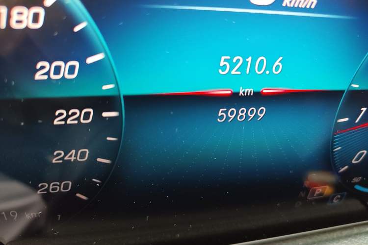 Used Mercedes-Benz GLA 2020 GLA 200 Odometer Close Up