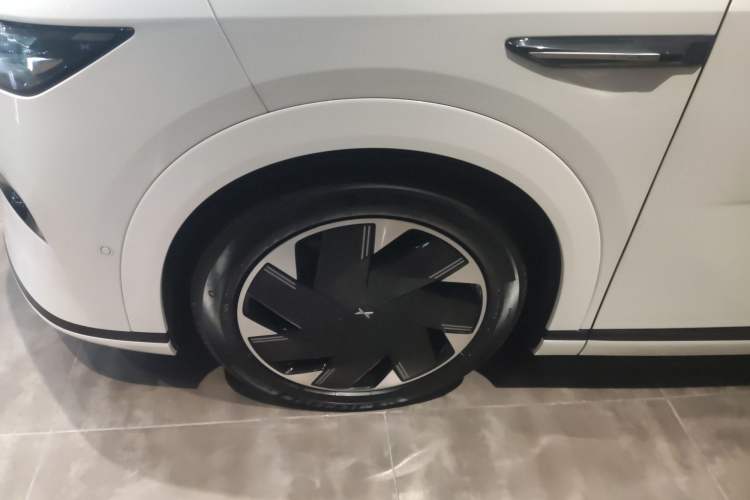 Used XPeng X9 2024 640 All-Wheel Drive High-Performance Max
