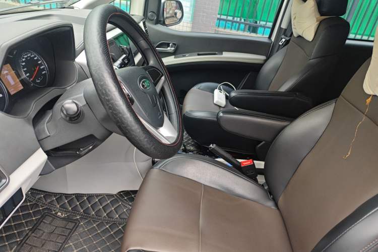 Used JAC Refine M4 2020 2.0 CTI Diesel Manual Jingrui Model China VI Standard Left Front Seat
