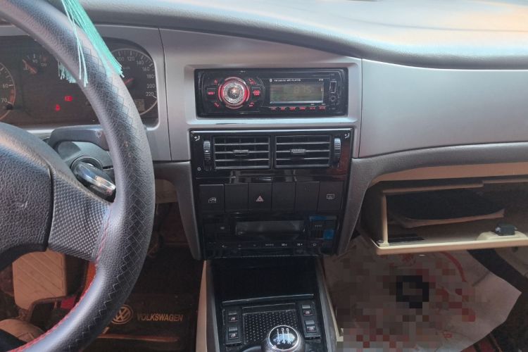 Used Volkswagen Santana Vista 2008 1.8L Manual Sishang Model Audio And AC Panel