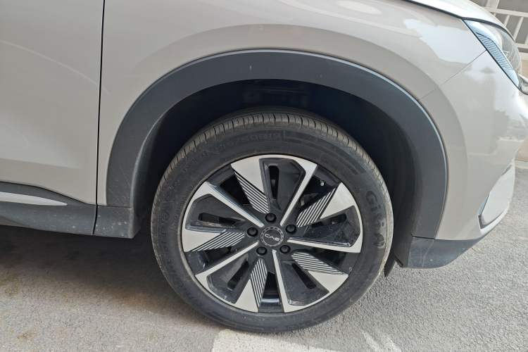 Used BYD Song PLUS New Energy 2025 DM-i 112KM Prestige Model
