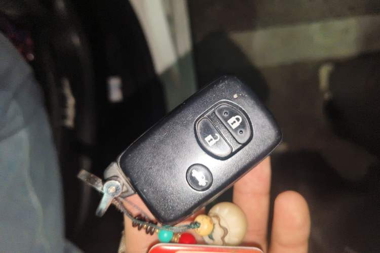 Used Subaru XV 2014 2.0i Luxury Edition Vehicle Key