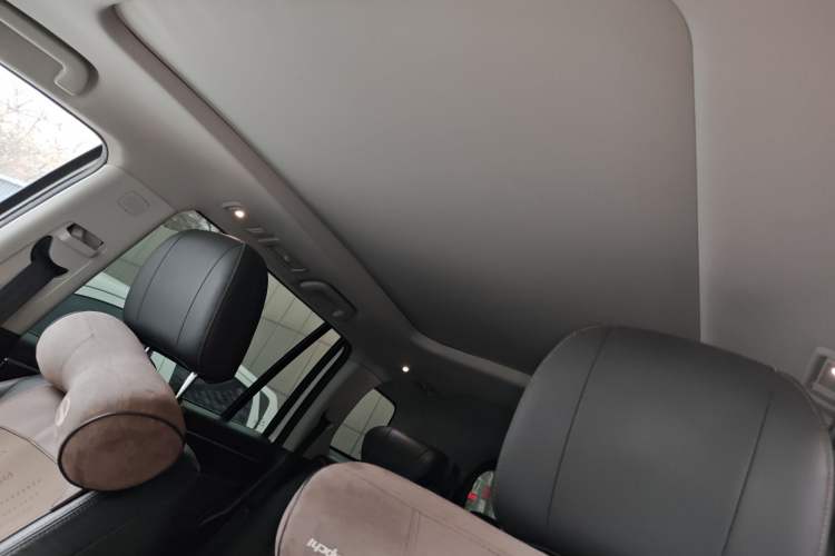 Used GAC Trumpchi GS8 2017 320T Two-Wheel Drive Luxury Smart Connectivity Version (7 Seats)