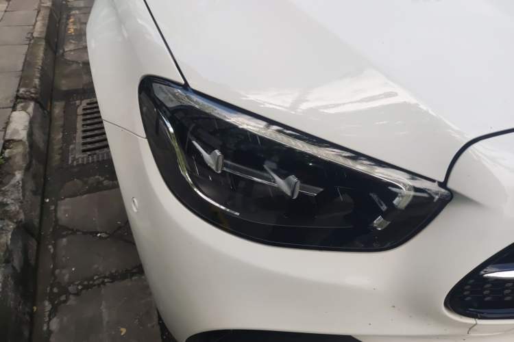 Used Mercedes-Benz E-Class 2021 E 300 L Sporty and Stylish Model
