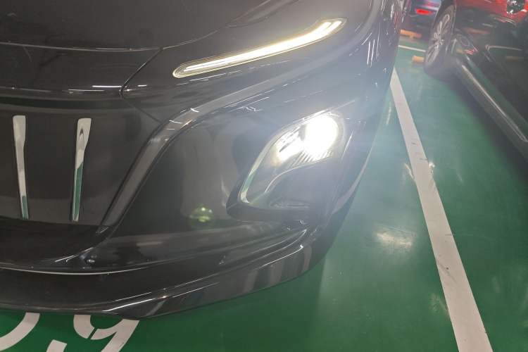 Used Hongqi E-QM5 2024 500km Range Edition