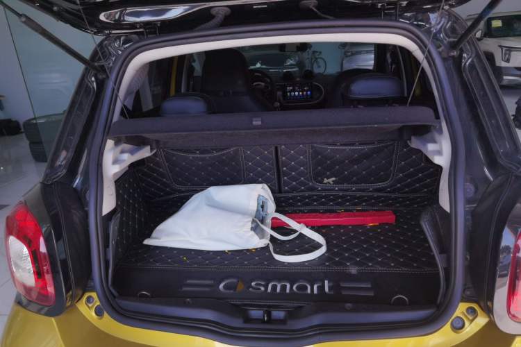 Used smart forfour 2016 1.0L 52 kW Passion Edition
