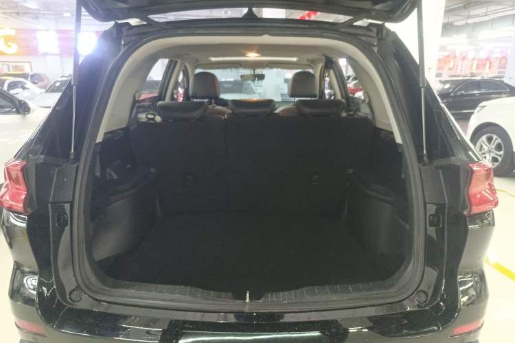 Used Haval M6 2021 PLUS 1.5T Manual Luxury Smart Connectivity Model Trunk