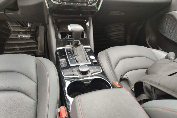 Used BORGWARD BX5 2017 20TGDI Automatic Two-Wheel Drive Pioneer Edition
