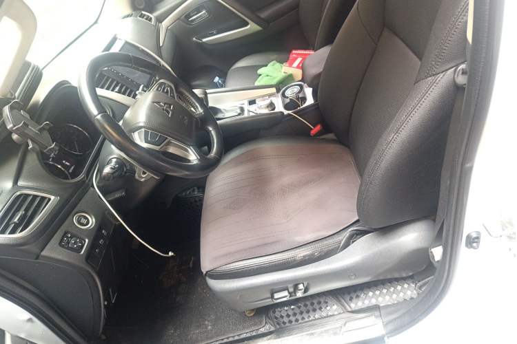 Used Mitsubishi Pajero Sport  Left Front Seat